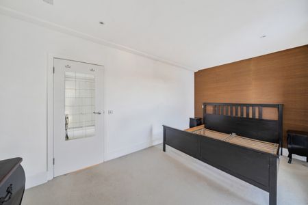 Bolton Road, London, W4 - Photo 4