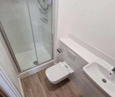 1 bedroom private hall to rent - Photo 5