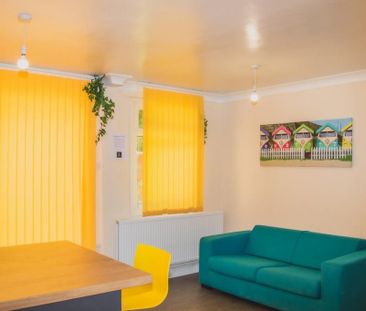 1 bedroom in a house share to rent - Photo 5