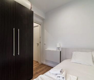 Calle de Dolores, Madrid, Community of Madrid 28039 - Photo 2