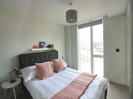 1 bedroom apartment to rent - Photo 2