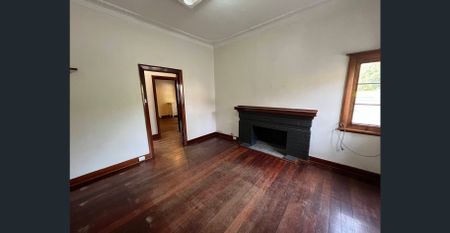 JUST LISTED! - Photo 3