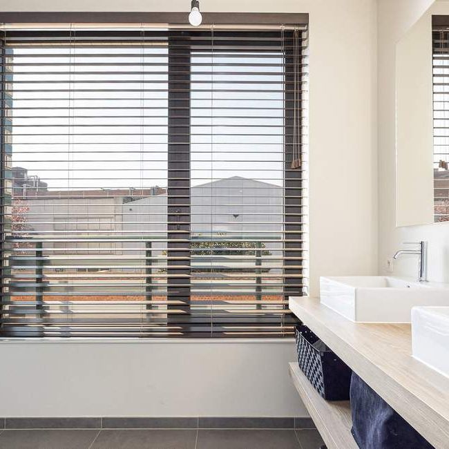 Duplex te huur in Berchem voor € 1.495 met 2 slaapkamers - Foto 1