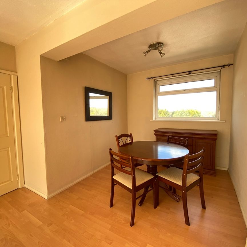 2 Bed Flat, Lovell Court, M8 - Photo 1