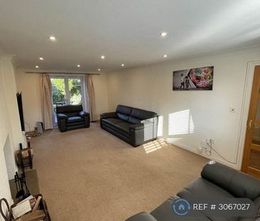 1 bedroom in a house share to rent - Photo 1