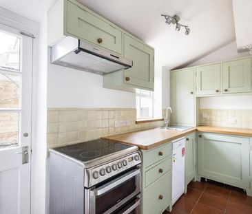 2 Bed Flat - Photo 4