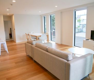 Epsom Stunner - Photo 5