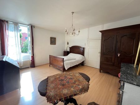 Location Appartement 3 pièces 98m² - Photo 3