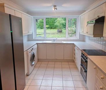 Bedroom Detached House In Winton, BH9 - Photo 4