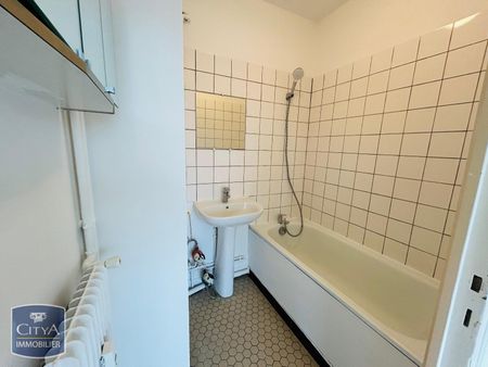Location Appartement 1 pièce 28m² LILLE 59000 - Photo 5