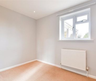 3 bedroom detached bungalow to rent - Photo 6