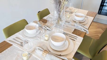 Extra-Large 1-Bedroom Apartment - Photo 3