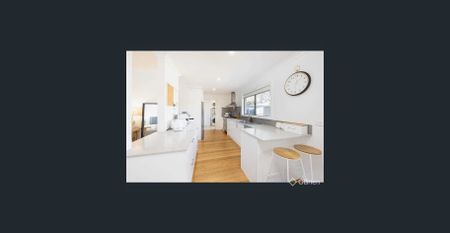 Coastal Charm Meets Modern Comfort - Photo 2