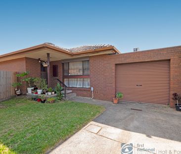 Spacious Two Bedroom Unit! - Photo 5