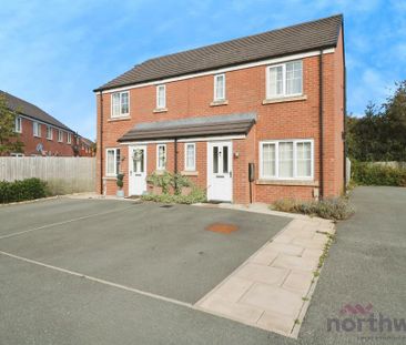 3 bedroom semi-detached house to rent - Photo 3