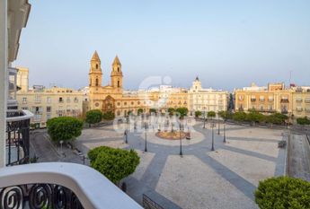 Piso en alquiler en Cádiz – Cádiz | Gilmar Consulting Inmobiliario