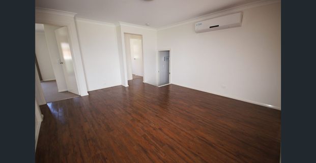 CENTRAL SPACIOUS VILLA - Photo 1