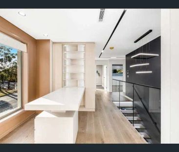 “Dream home” - Photo 5