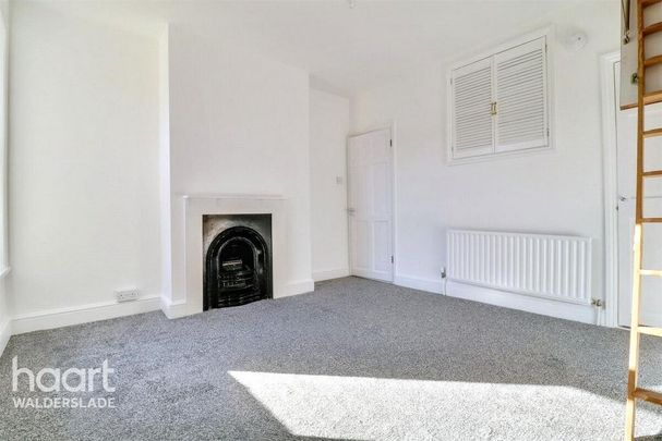 3 bedroom terraced house to rent - Photo 1