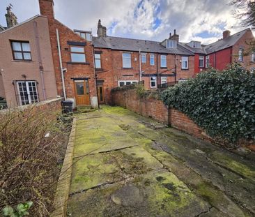 3 bed Terraced - To Let - Photo 4