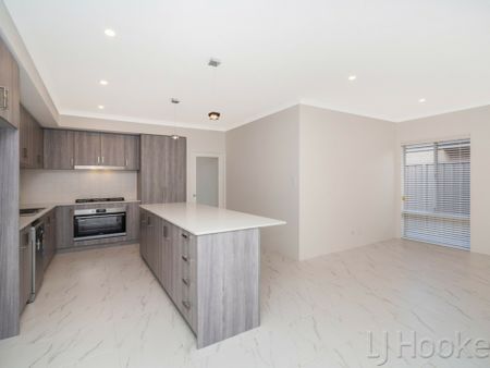 4 Bedroom Home - Photo 4