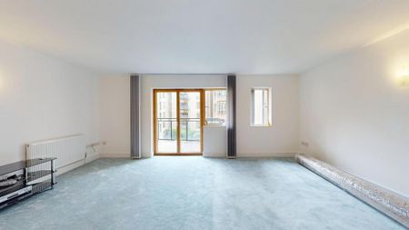 3 bedroom flat to rent - Photo 2