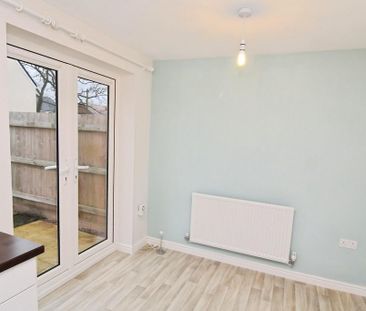 2 bedroom end of terrace house to rent - Photo 4