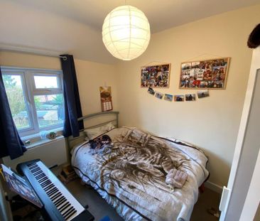 3 bedroom semi-detached house to rent - Photo 2