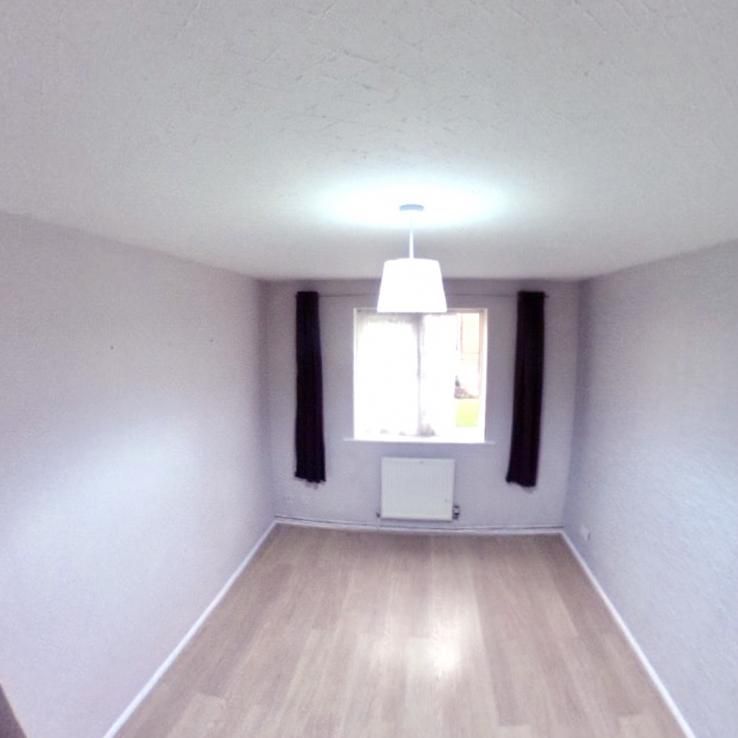 Ground Floor Flat 2 Bedroom Flat at , Courtland Close, Watford, WD24 5GS Rent £1700 exclusive of bills - Photo 1