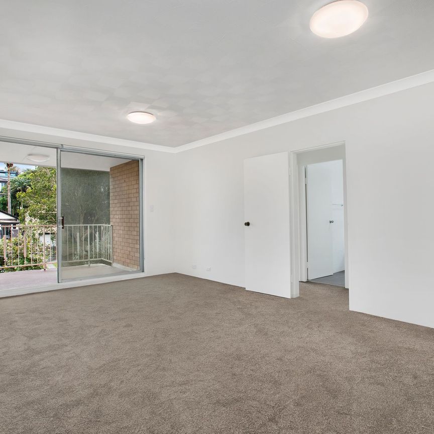 Top Floor Apartment in North Bondi - Photo 1