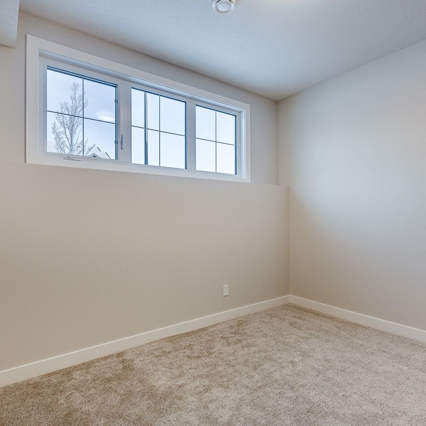 Beautiful Townhouse Available in Sylvan!! - Photo 1