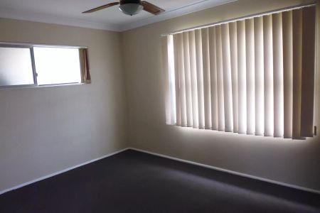 Close to Town - Photo 2