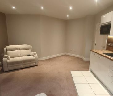 1 bedroom apartment to rent - Photo 2