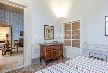 Elegante appartamento storico nel cuore di Lucca