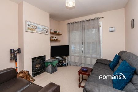 2 bedroom terraced house to rent - Photo 4