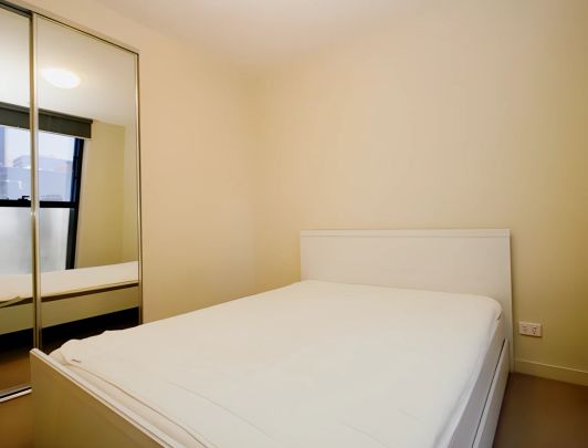 1205/568 Collins Street, Melbourne - Photo 1