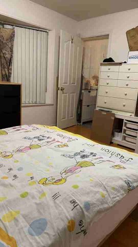 2000 East 2nd Avenue apartment — Vancouver, BC (2-Bedroom) - 2 Bedroom - Photo 4