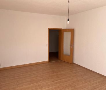 Frisch sanierte Wohnung in zentraler Lage – Frankenberg/Sa. - Foto 1