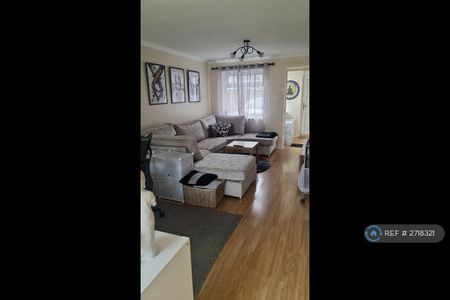 3 bedroom end of terrace house to rent - Photo 5