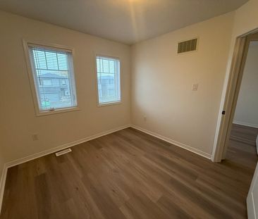 For Lease - 71 Bedrock Drive, Hamilton, Ontario - Photo 5