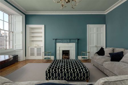 Bright and spacious 4 bedroom Property on Great King Street, Edinburgh's New Town - Photo 3