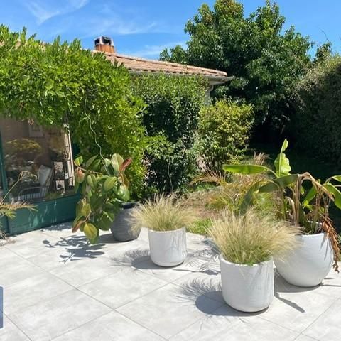Location Maison 5 pièces 154m² ST JEAN D ILLAC 33127 - Photo 1