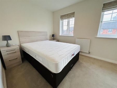 2 bedroom semi-detached house to rent - Photo 2
