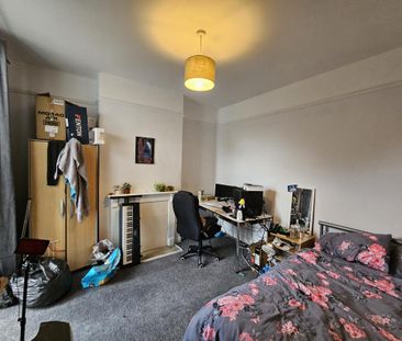 5 bedroom terraced house to rent - Photo 5