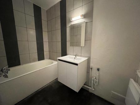 Location Appartement 2 pièces 33m² LA ROCHELLE 17000 - Photo 5