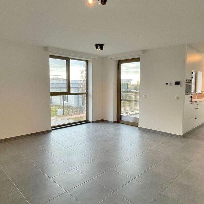 Duplex te huur in Tessenderlo voor € 800 met 1 slaapkamer - Photo 1