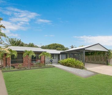 Comfortable Family Living in a Quiet Annandale Court! - Photo 1