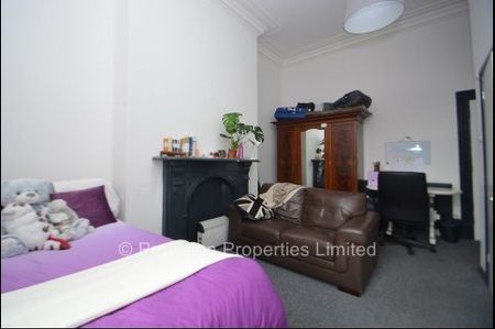 1 Bedroom Flats in Leeds - Photo 3