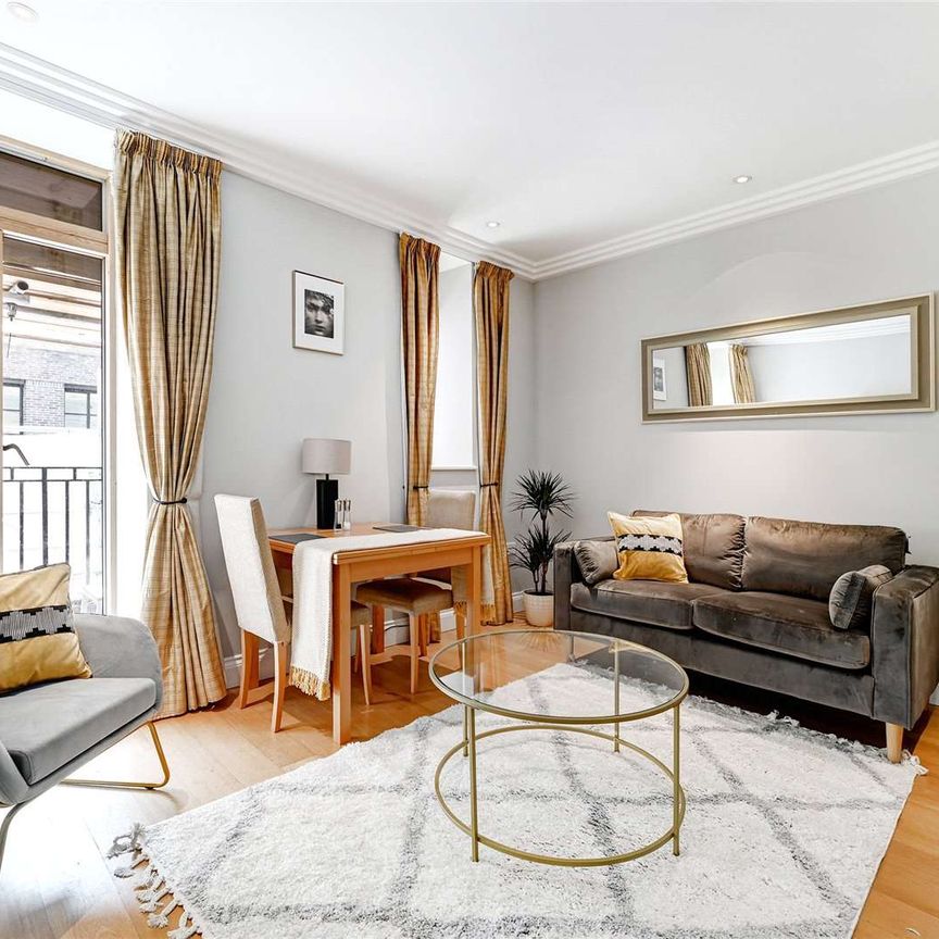Beautiful 7th floor apartment with in a prestigious central Westminster development with 24/7 concierge and gym (secure underground parking available*) - Photo 1