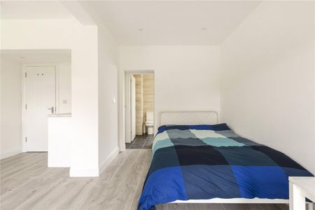 6 bedroom semi-detached house to rent - Photo 5